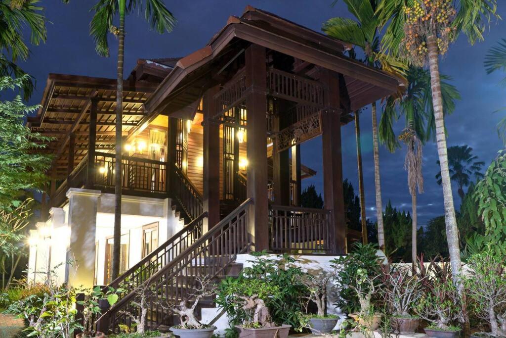 Sclass Villa & Swimming Pool , 10 Min From Airport Csiangmaj Kültér fotó